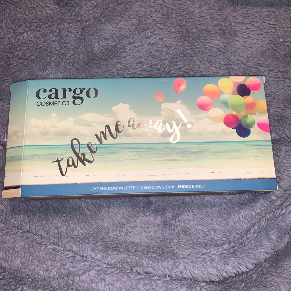 Cargo eyeshadow make up palette nib